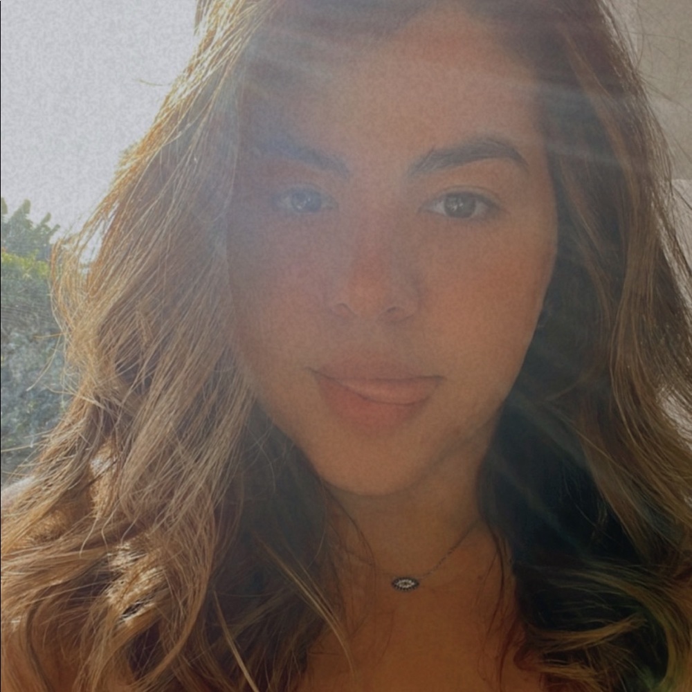 Meet your Posher, Nicole